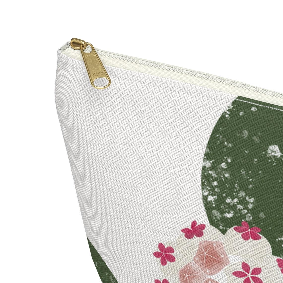 Hoya Wax Plant Obovata Pouch w T-bottom for all plant lovers view 6