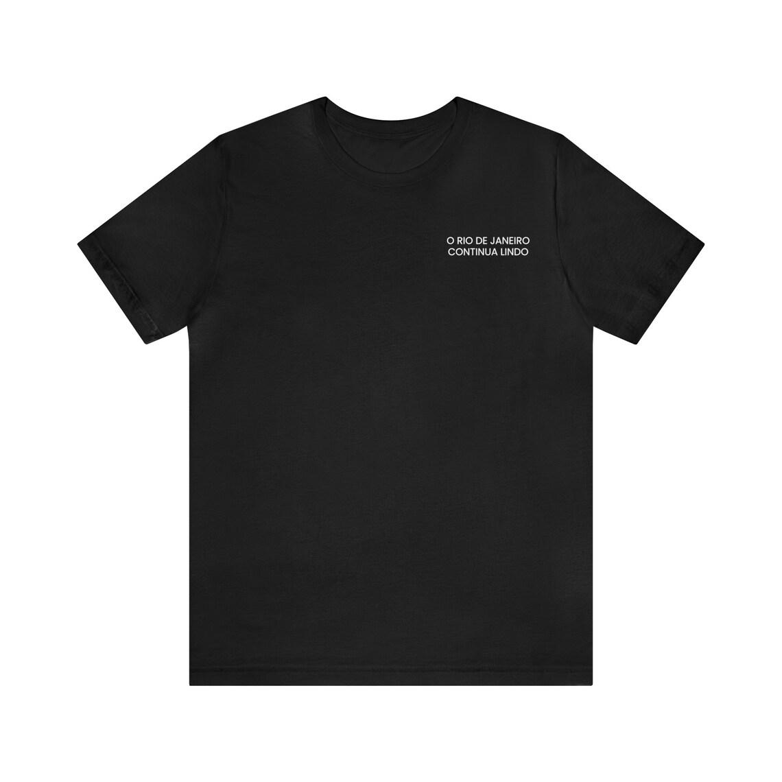 O Rio de Janeiro Continua Lindo T-shirt view 2
